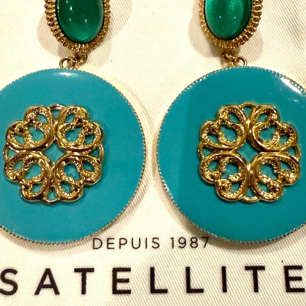 NWOT Satellite Paris earrings from the Amelita collection
